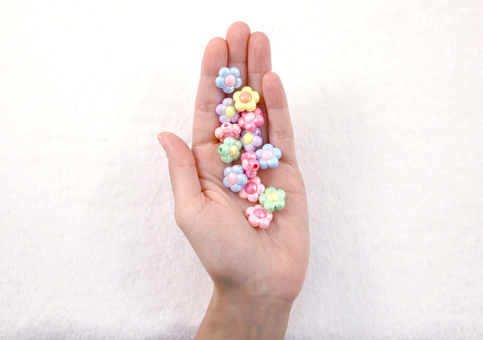 Strawberry Beads - 16mm Amazing AB Strawberry Acrylic or Resin Beads - –  Delish Beads