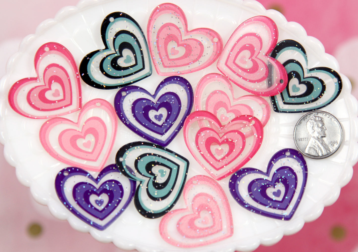 Heart Charms - 16 pieces - 32mm Radiant Hearts Resin or Acrylic Charm or Pendant